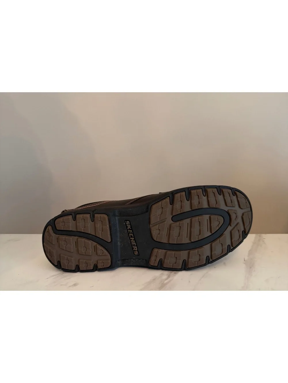 Skechers Men's Size 11 Relaxed Fit Leather Memory Foam Shoes Brown SN 64262